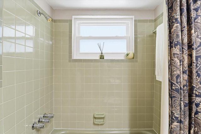 7410 GULF HIGHLANDS DRIVE, Port Richey, FL 34668