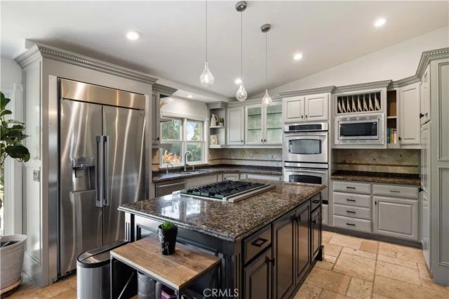 2038 Aliso Avenue, Costa Mesa, CA 92627