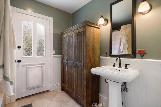 2038 Aliso Avenue, Costa Mesa, CA 92627