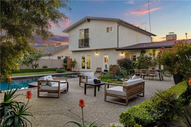 2038 Aliso Avenue, Costa Mesa, CA 92627