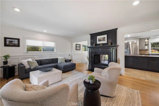 2038 Aliso Avenue, Costa Mesa, CA 92627