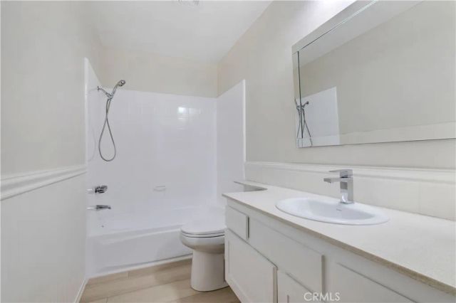 22210 James Alan Circle 1, Chatsworth, CA 91311