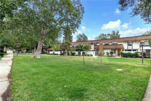 22210 James Alan Circle 1, Chatsworth, CA 91311
