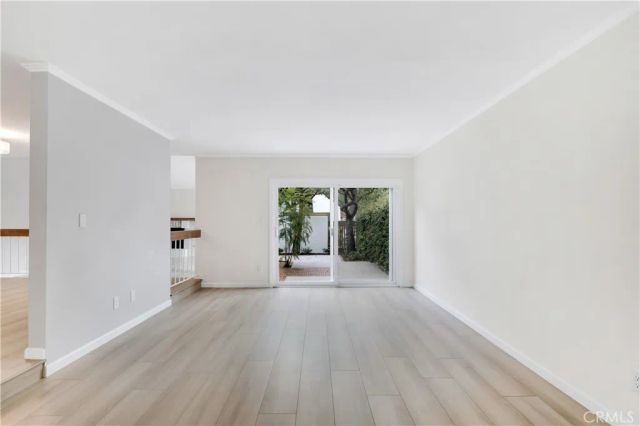 22210 James Alan Circle 1, Chatsworth, CA 91311