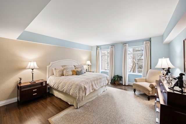 737 Park Ave Apt 5C, New York City, NY 10021