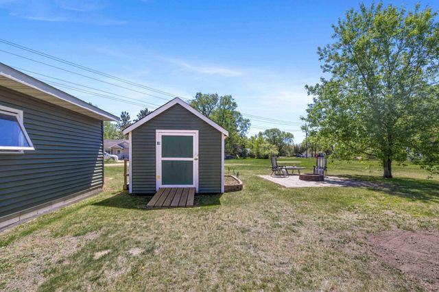 332 W Hazel Avenue, Pillager, MN 56473