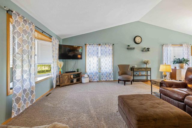 332 W Hazel Avenue, Pillager, MN 56473