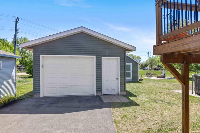 332 W Hazel Avenue, Pillager, MN 56473