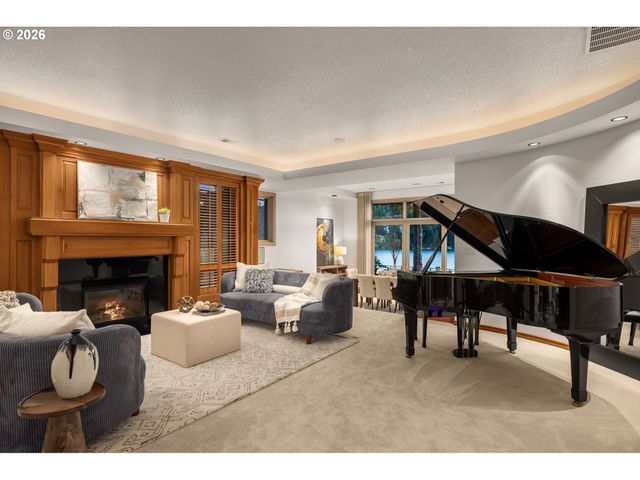 3012 LAKEVIEW Blvd, Lake Oswego, OR 97035