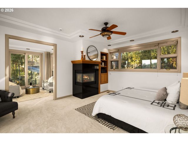 3012 LAKEVIEW Blvd, Lake Oswego, OR 97035