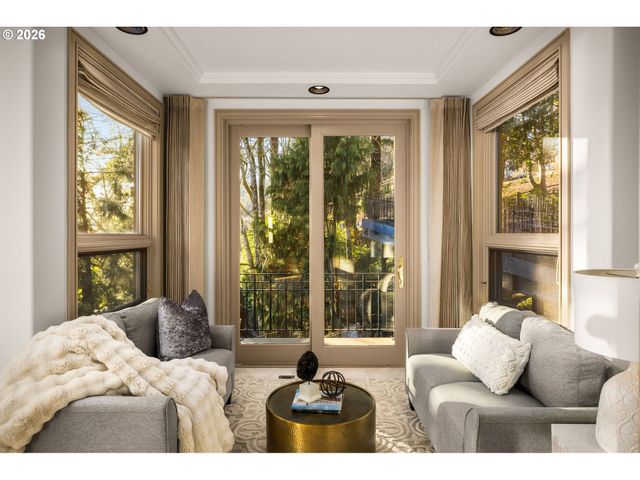 3012 LAKEVIEW Blvd, Lake Oswego, OR 97035