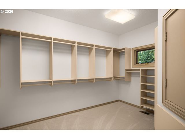 3012 LAKEVIEW Blvd, Lake Oswego, OR 97035