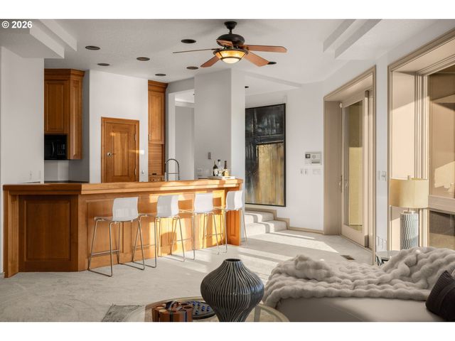 3012 LAKEVIEW Blvd, Lake Oswego, OR 97035