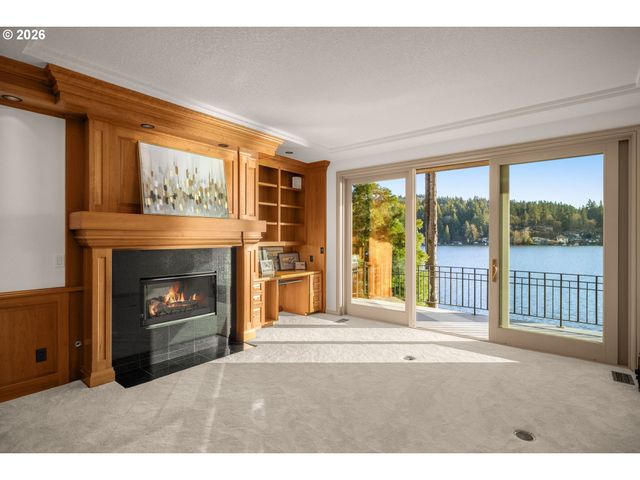 3012 LAKEVIEW Blvd, Lake Oswego, OR 97035
