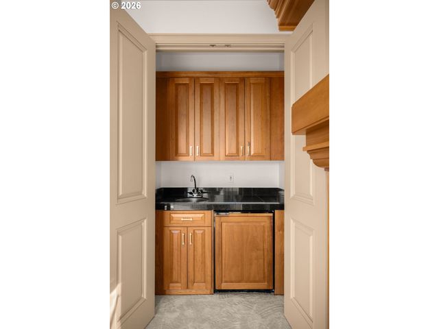 3012 LAKEVIEW Blvd, Lake Oswego, OR 97035