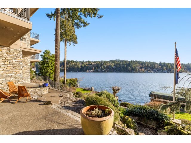 3012 LAKEVIEW Blvd, Lake Oswego, OR 97035