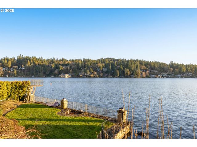 3012 LAKEVIEW Blvd, Lake Oswego, OR 97035