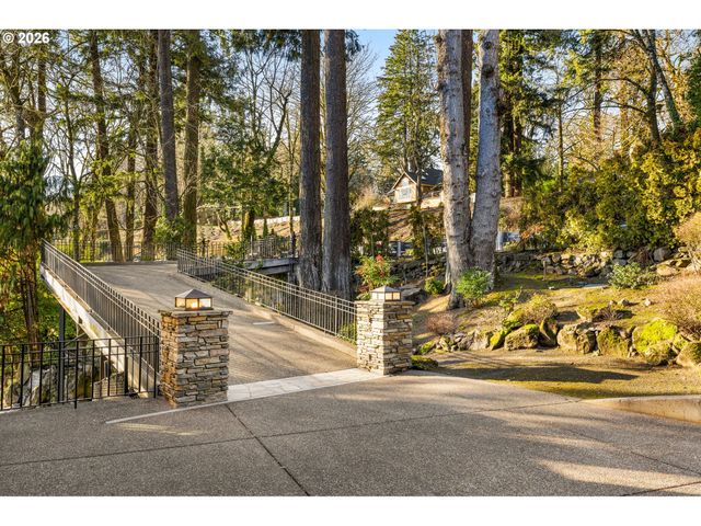 3012 LAKEVIEW Blvd, Lake Oswego, OR 97035