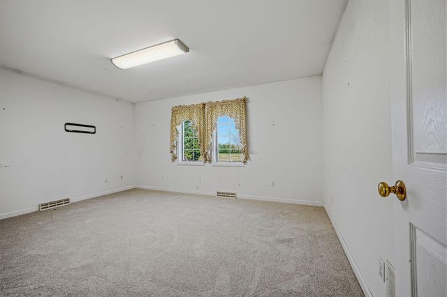 812 TAYLORS BRIDGE RD, Townsend, DE 19734
