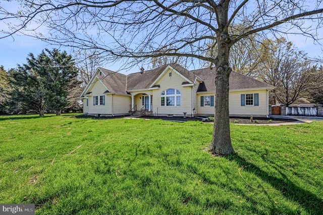 812 TAYLORS BRIDGE RD, Townsend, DE 19734