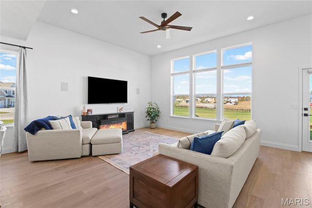 5016 Pacific Crest Trail, Cottleville, MO 63304