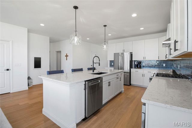 5016 Pacific Crest Trail, Cottleville, MO 63304