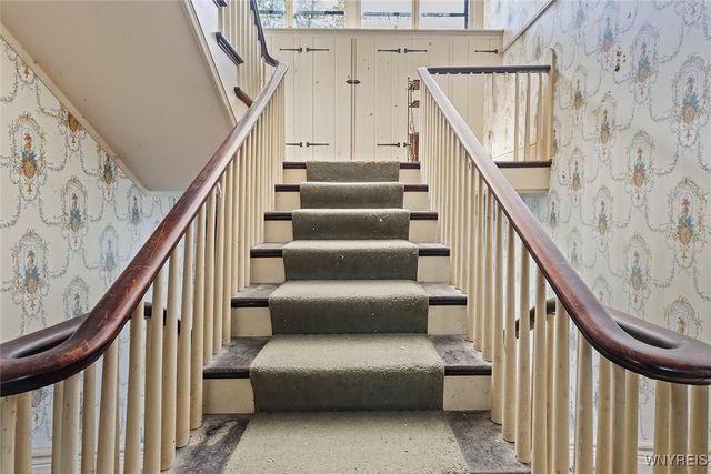 305 Brompton Road, Amherst, NY 14221