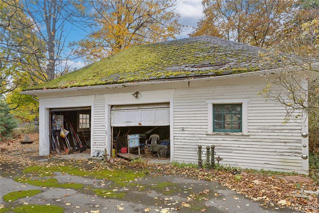 305 Brompton Road, Amherst, NY 14221