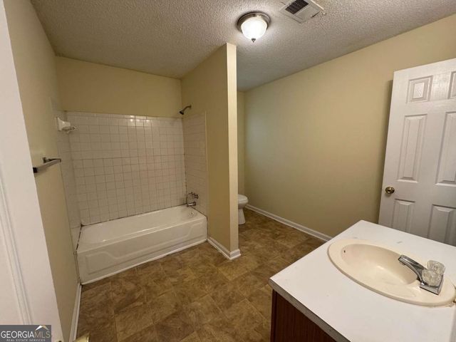 1050 Redan Trace, Stone Mountain, GA 30088