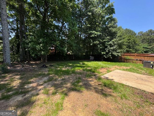 1050 Redan Trace, Stone Mountain, GA 30088