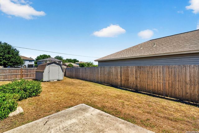 8210 LONGHORN RIDGE DR, Converse, TX 78109