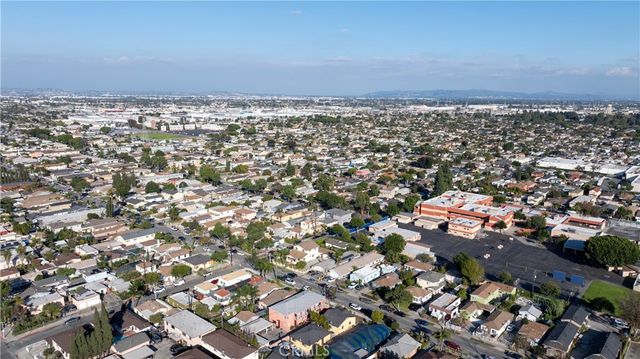 9723 San Juan, South Gate, CA 90280