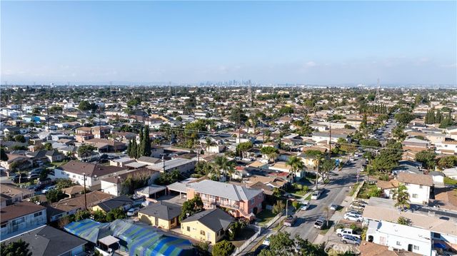 9723 San Juan, South Gate, CA 90280
