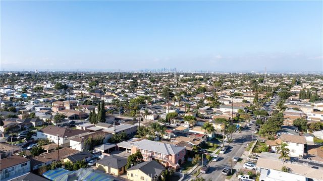 9723 San Juan, South Gate, CA 90280