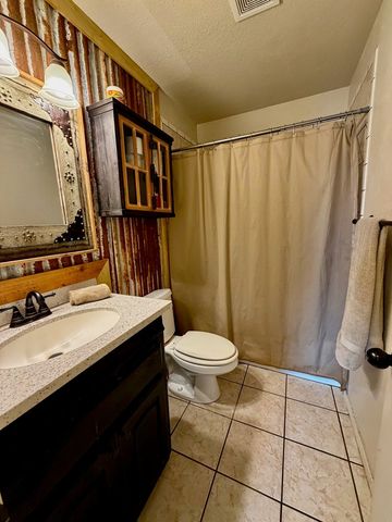 826 Gilliland Road, Springtown, TX 76082