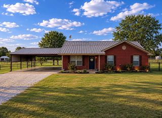 826 Gilliland Road, Springtown, TX 76082