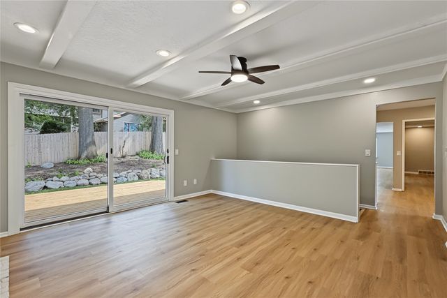 1007 Woodland Park Drive, West Des Moines, IA 50266