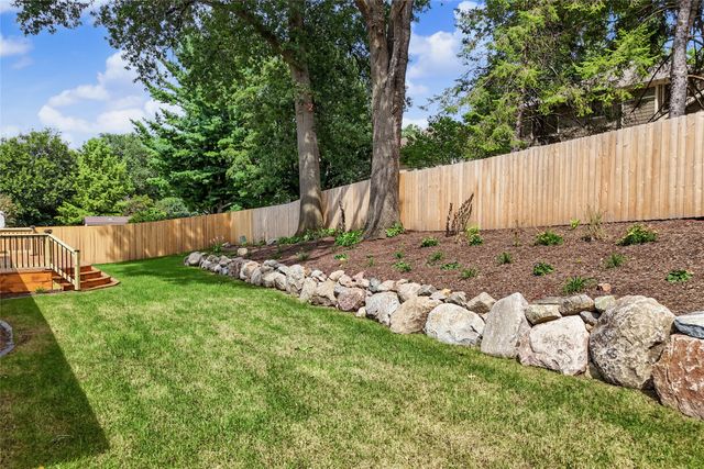 1007 Woodland Park Drive, West Des Moines, IA 50266