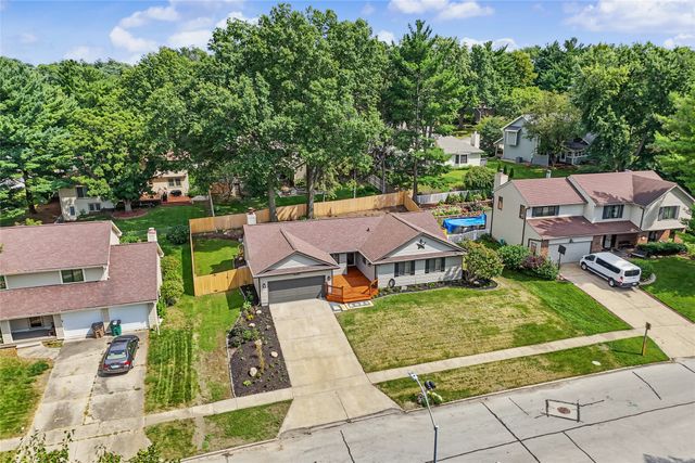 1007 Woodland Park Drive, West Des Moines, IA 50266