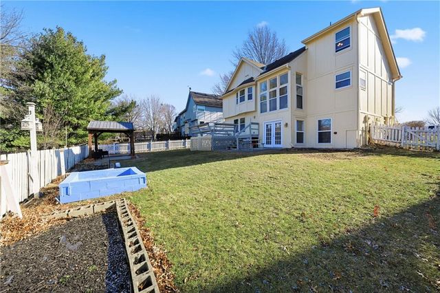 8300 W 148TH Street, Overland Park, KS 66223