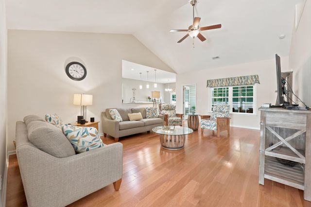 523 Trafalgar Ct., Conway, SC 29526