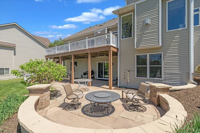 4980 Brittany Court, Bettendorf, IA 52722