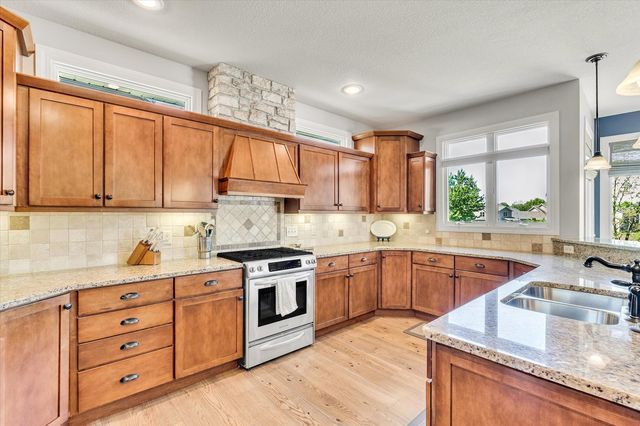 4980 Brittany Court, Bettendorf, IA 52722