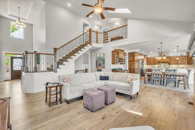 4980 Brittany Court, Bettendorf, IA 52722