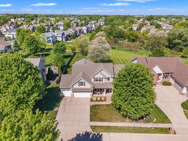4980 Brittany Court, Bettendorf, IA 52722