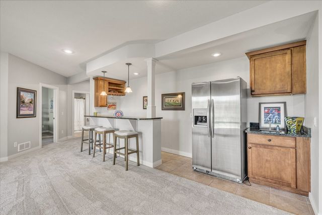 4980 Brittany Court, Bettendorf, IA 52722