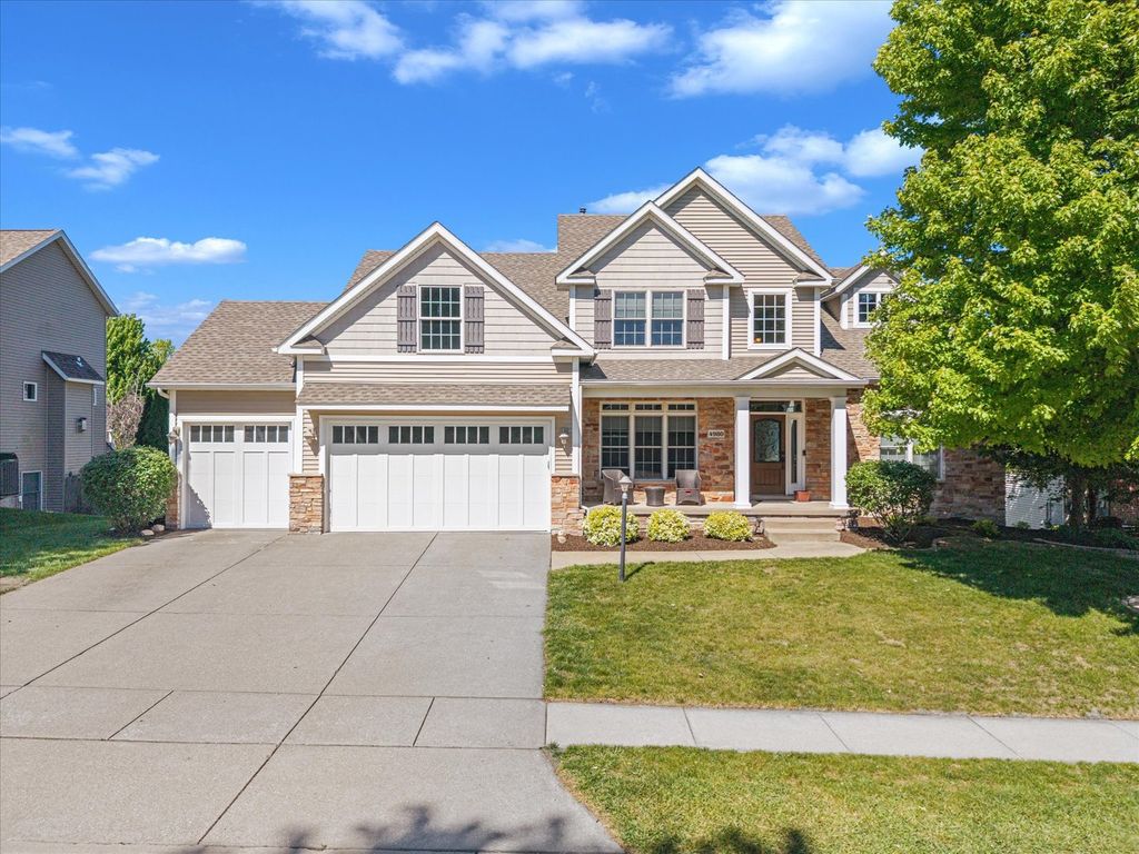 4980 Brittany Court, Bettendorf, IA 52722