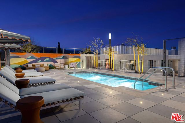7617 Santa Monica Boulevard 215, West Hollywood, CA 90046