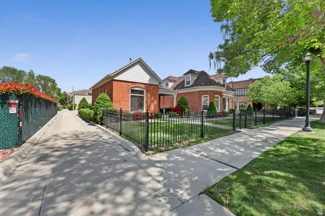 520 W 400 N, Salt Lake City, UT 84116