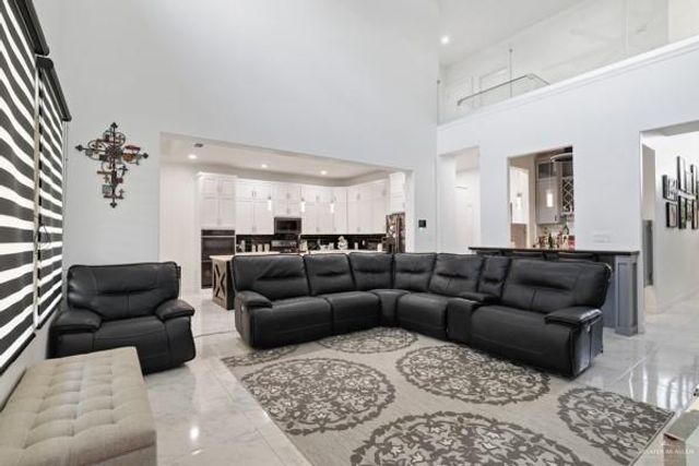 112 Highland Avenue, Edcouch, TX 78538